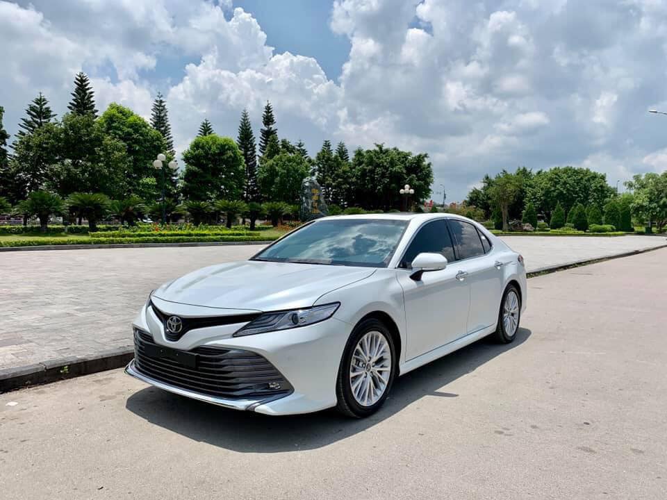 Thuê Xe 4 Chỗ Có Tài Xế 1 Hình Xe Camry